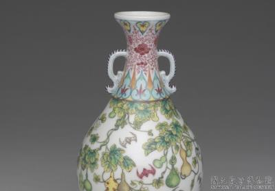 图片[2]-Two-handled porcelain vase with gourd and bat decoration in painted enamel. Qianlong reign (1736-1795), Qing dynasty.-China Archive